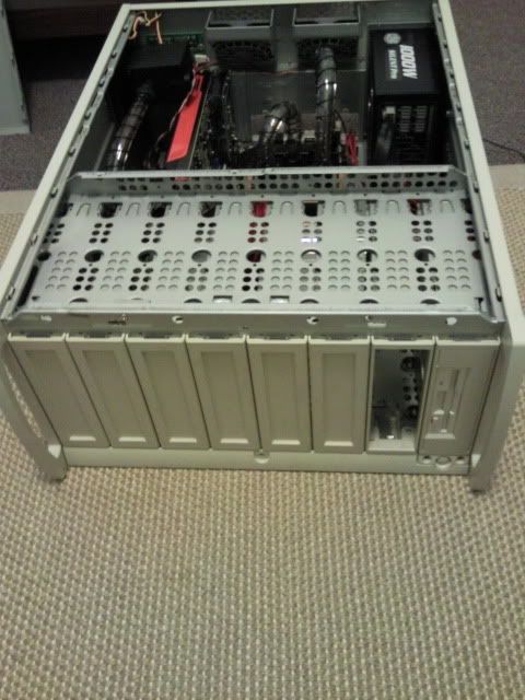 http://i757.photobucket.com/albums/xx213/Colossus1986/Extreme%20Server%20Case/ExtremeServerCase4.jpg http://i757.photobucket.com/albums/xx213/Colossus1986/Extreme%20Server%20Case/ExtremeServerCase4.jpg