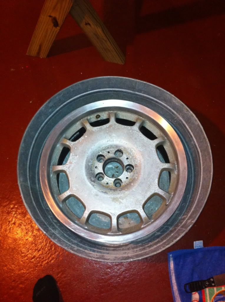 Mercedes Bottle Caps 18x8(.5?) ET 37 VW Vortex Volkswagen Forum