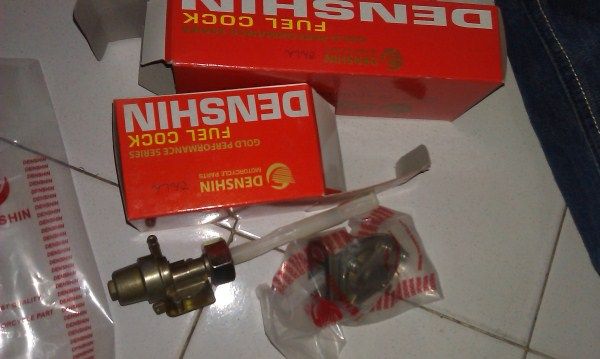 Kran Bensin Berbagai Motor Orisinil Sama Merk Denshin kran bensin berbagai motor orisinil sama merk denshin