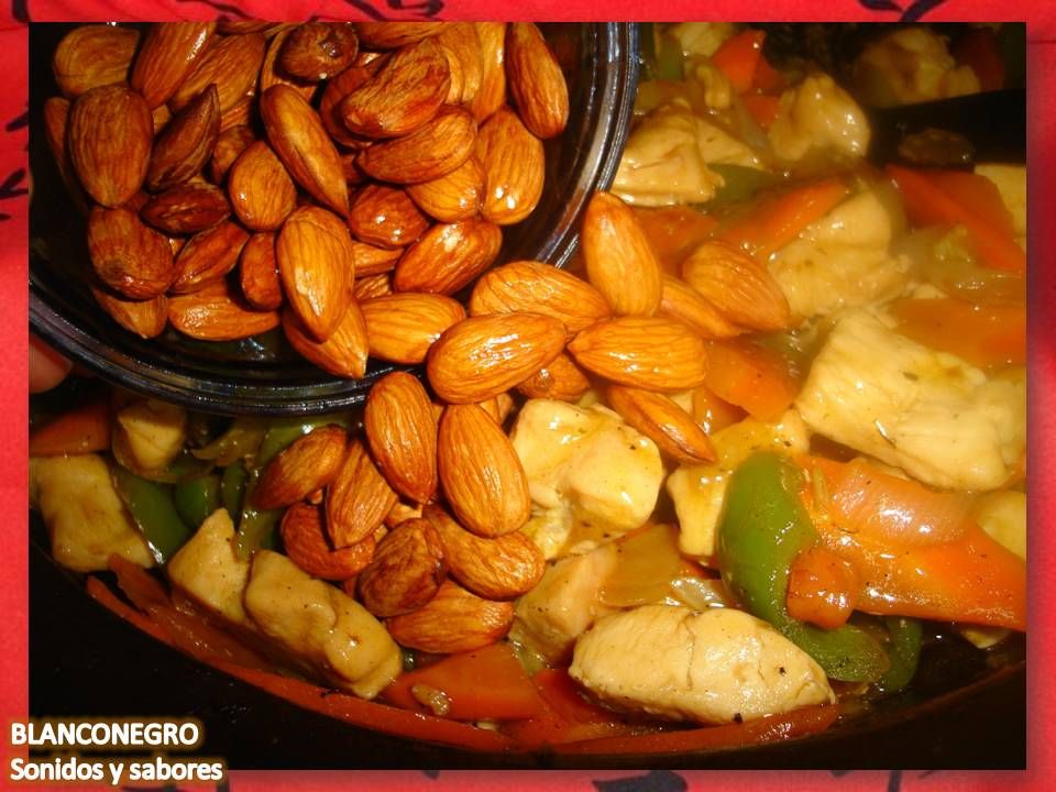COMIDA CHINA POLLO CON ALMENDRAS comida china pollo con almendras: