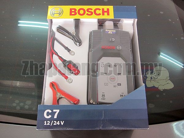 Chargeur de batterie automatique 12/24V 7A - BOSCH C7